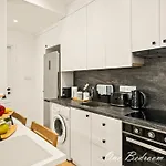 Lazuli Hermes * Larnaca