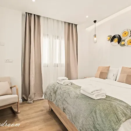 Lazuli Hermes Aparthotel