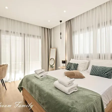 Lazuli Hermes Apartament *