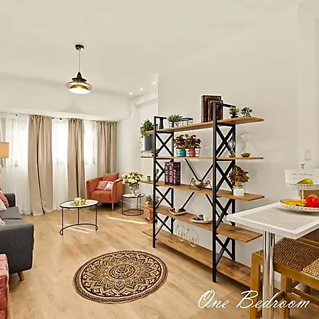 Lazuli Hermes * Larnaca