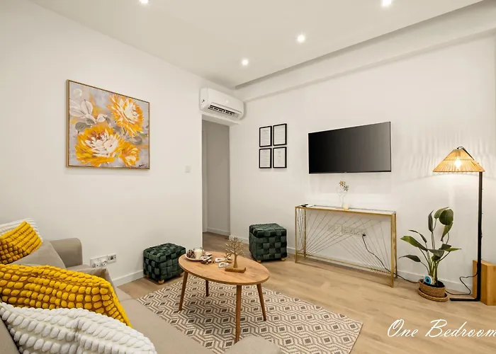 Lazuli Hermes ラルナカ