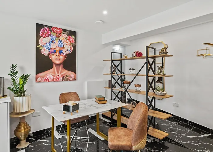 Lazuli Hermes Daire Larnaca