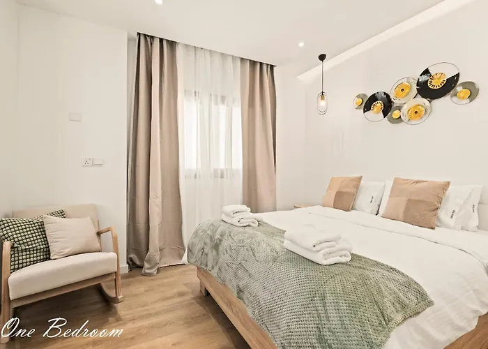 Lazuli Hermes Apartment