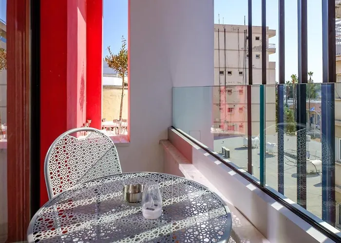 Lazuli Hermes Apartment *